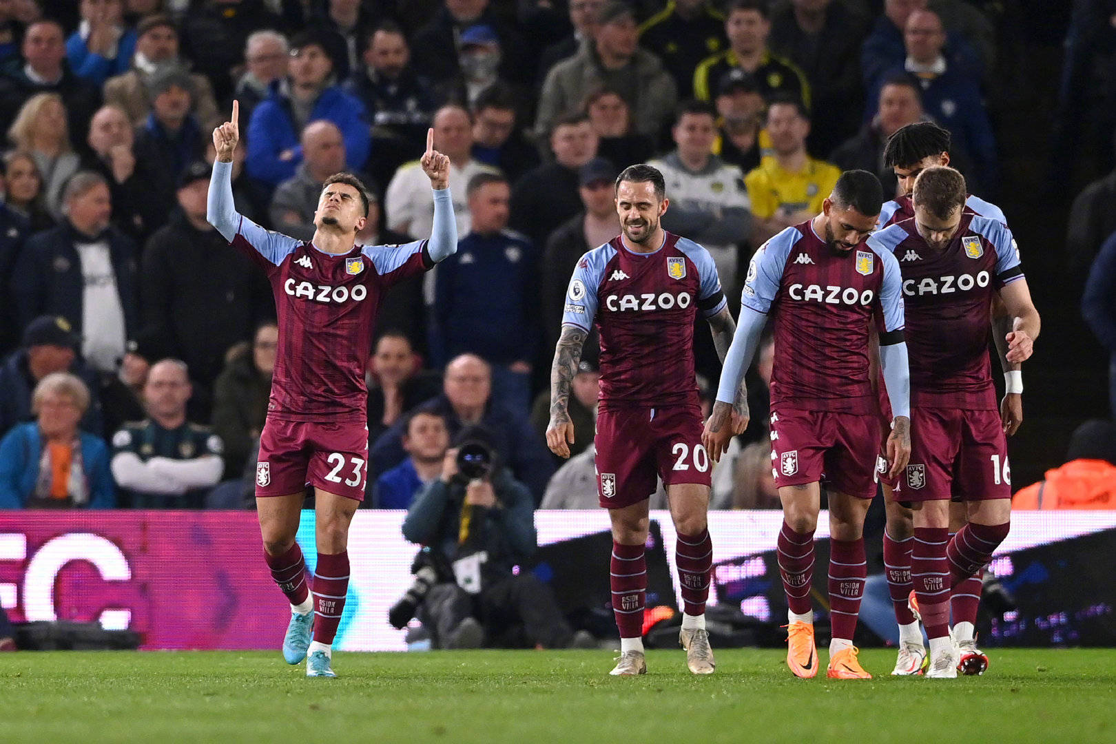 携手走过主 携手走过主